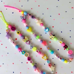 Cordón para móvil con bolas de colores 