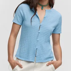 Blusa azul de botones