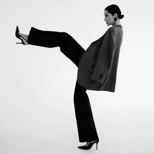 Prendas con tendencias Europeas
MODA • ELEGANCIA • ESTILO
