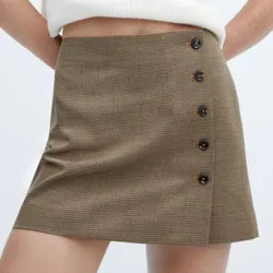 Falda marrón de botones