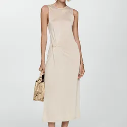 Vestido beige largo de nudo