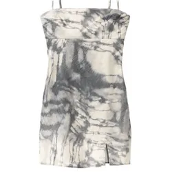 Vestido estampado de abertura