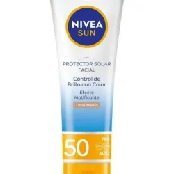 Protector solar facial Nivea Control de brillo efecto matificante SPF 50+ 50ml