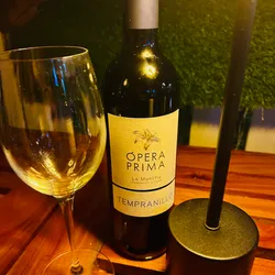 TINTO Ópera Prima TEMPRANILLO 