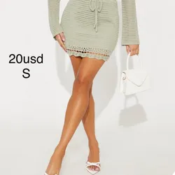 Conjunto (saya y blusa)