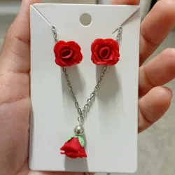 Juego de botones rojos