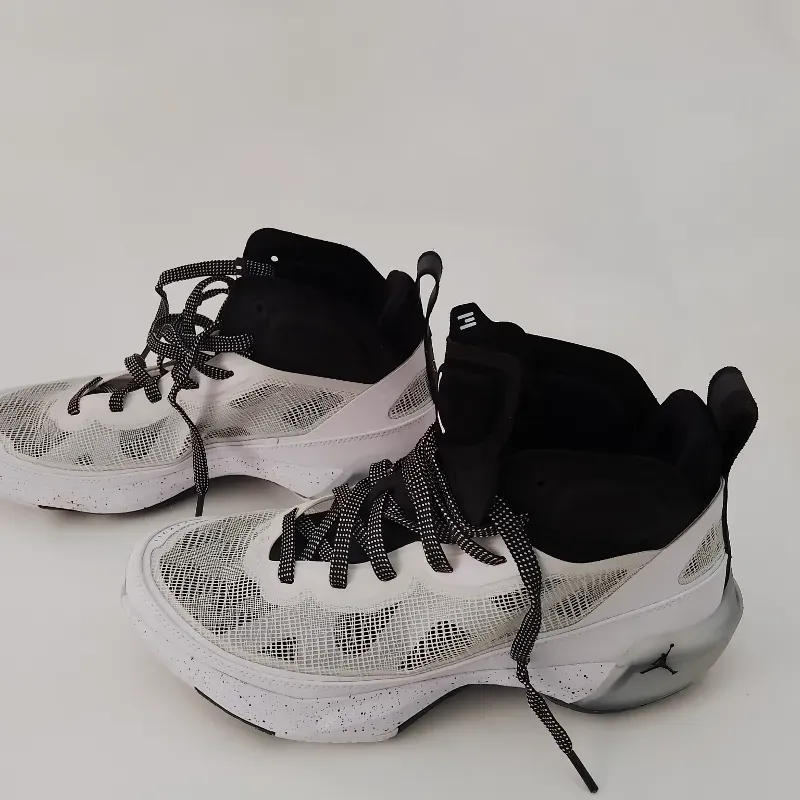 Tennis Jordan #42