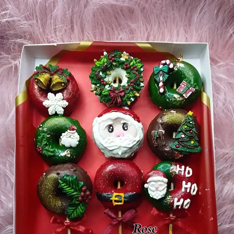 🎅🏼Caja de 3 brochetas de minidonas FELIZ NAVIDAD �