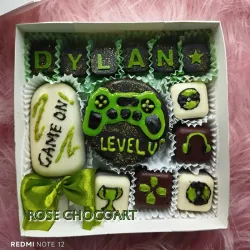 💚🖤🤍 Caja de bombones GAME ON!