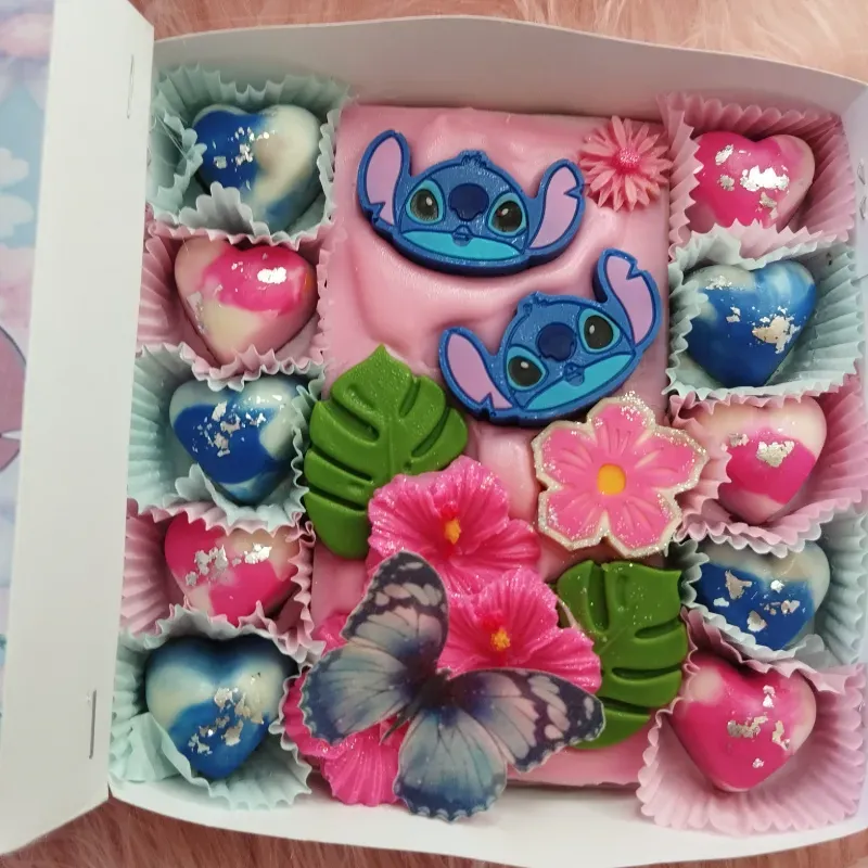 🍃🌸Caja de bombones temática Stitch🌸🍃