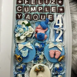 💙🩵🤍Caja FELIZ CUMPLE🤍🩵💙 Especial para madres o futuras madres.