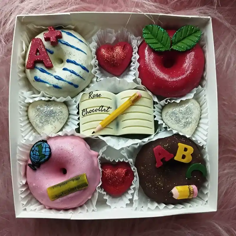 Caja feliz día maestro.