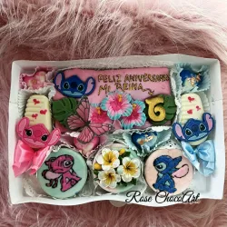🌸Caja surtida Stitch y Ángela para aniversario🌸