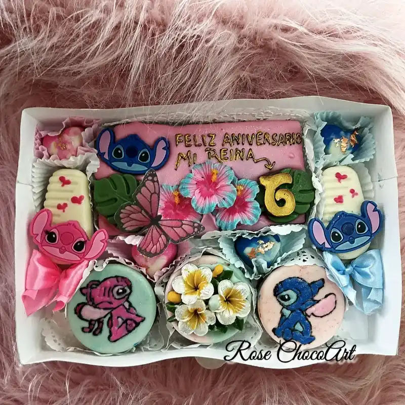 🌸Caja surtida Stitch y Ángela para aniversario🌸