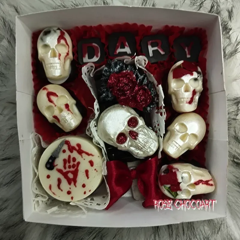 Caja de bombones. *BLOODY HALLOWEEN*💀🔪🩸