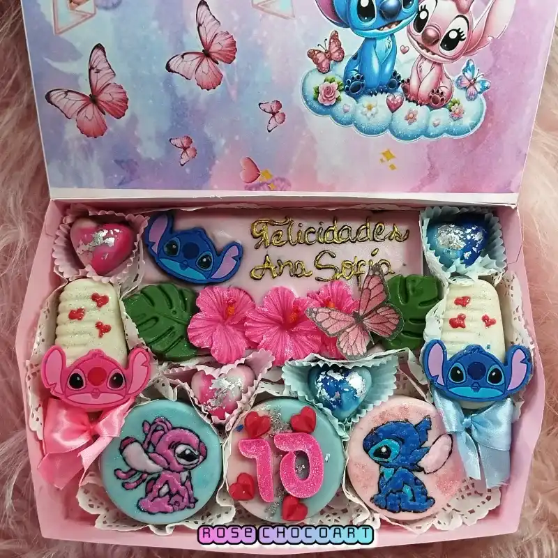 🌸Caja surtida para cumple temática de amor Stitch y Ángela🌸