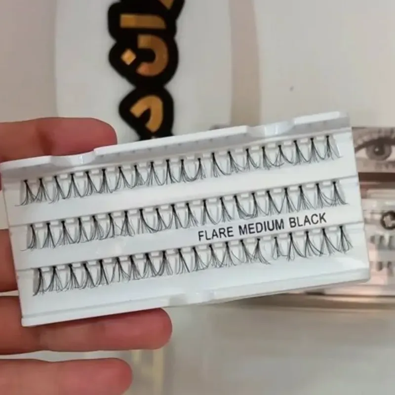 Estuche de Pestañas Medianas