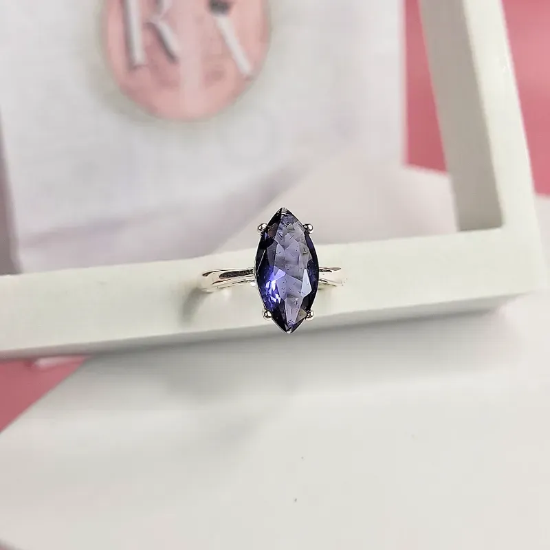 Anillo Elora violeth