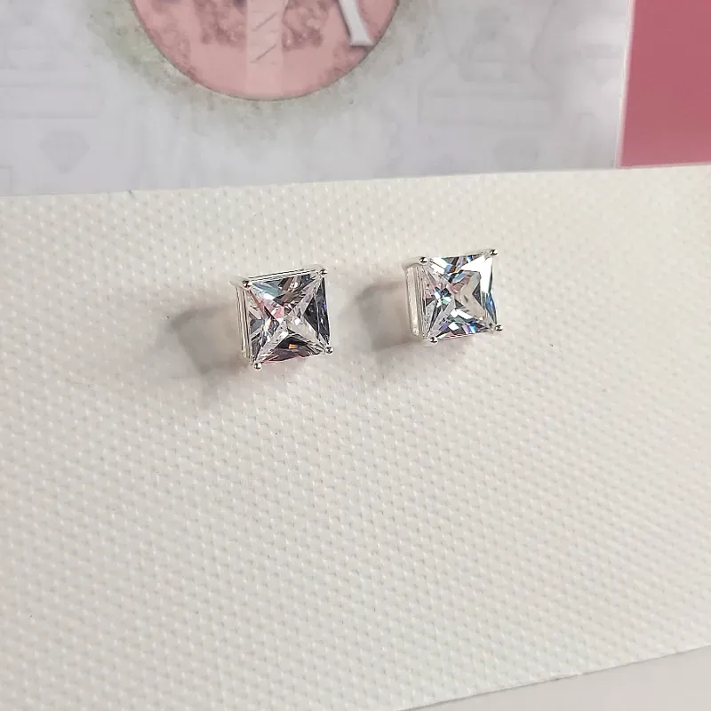 Aretes Cuadrados Zaphire