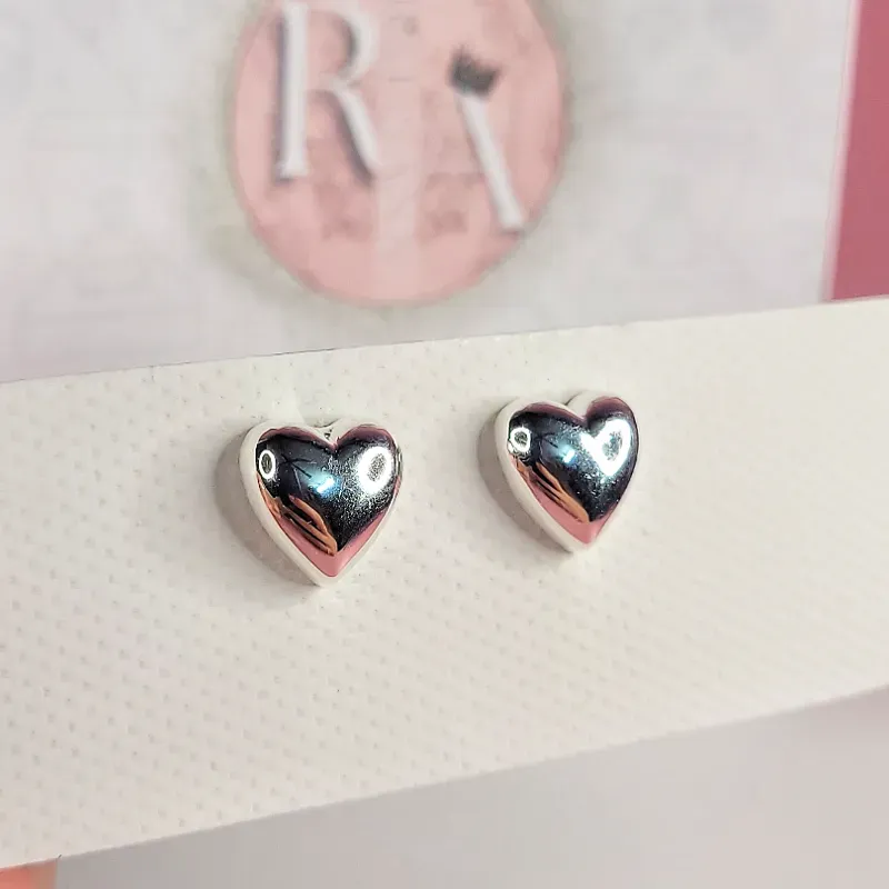 Aretes de corazon inflados 