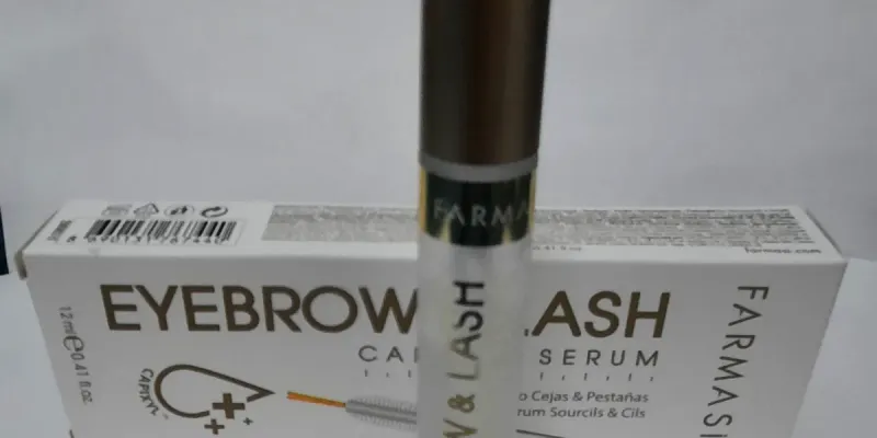 Eyebrow & lash ( suero para cejas y pestañas)