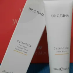 Gel limpiador facial de Caléndula