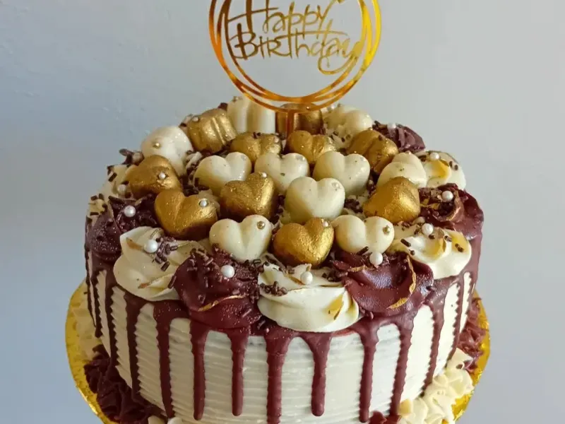 Cake de Ganache de chocolate blanco y oscuro.