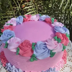 Cake de merengue con rosetones 