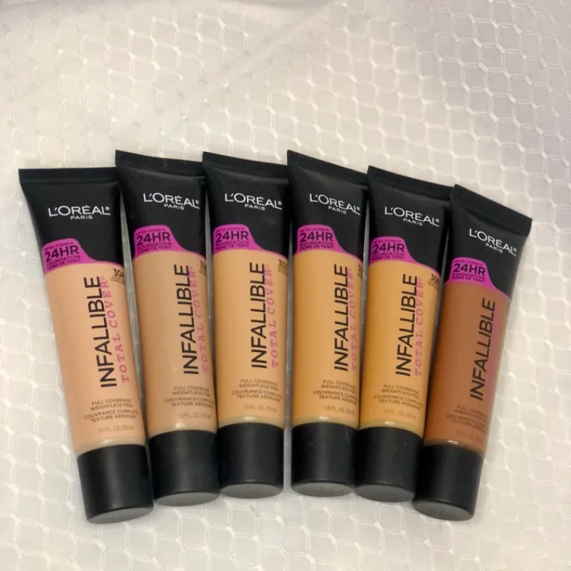 Base “L’oréal Infallible Total Cover”