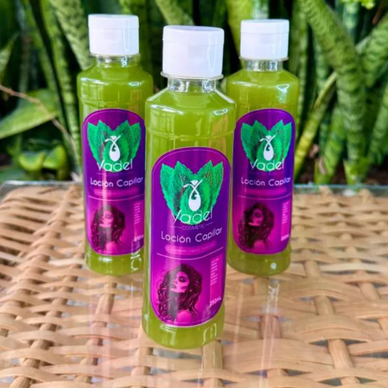 Loción para Crecimiento Capilar y Anticaspa de Aloe Vera, Romero, Jengibre, Cúrcuma, Neem, Propóleo y Menta Piperita