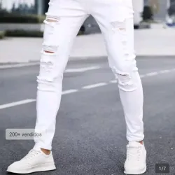 Pantalones son jeans blancos rasgados para hombre