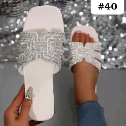 Sandalias planas blancas #40