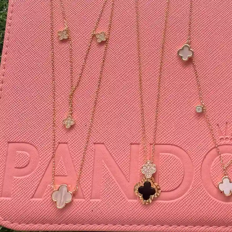 Cadena Van Cleef Doble Blanca