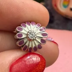 Charm 🌸 Flor Margarita 2