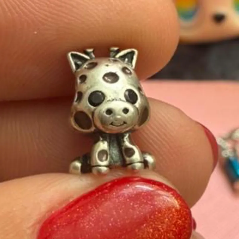 Charm 🦒 Jirafita