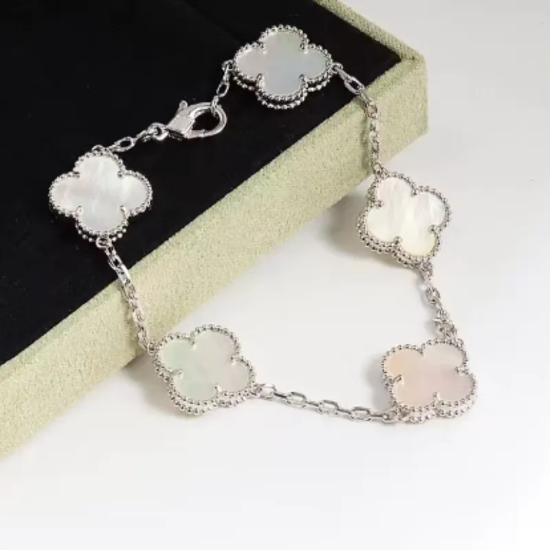 Pulsera Van Cleef de 5 Flores Blancas