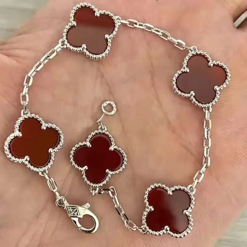 Pulsera Van Cleef de 5 Flores Rojas