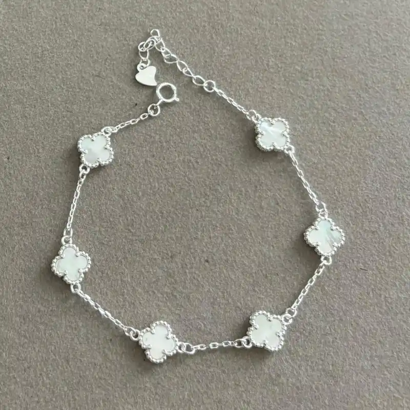 Pulsera Van Cleef de 6 Flores Blancas