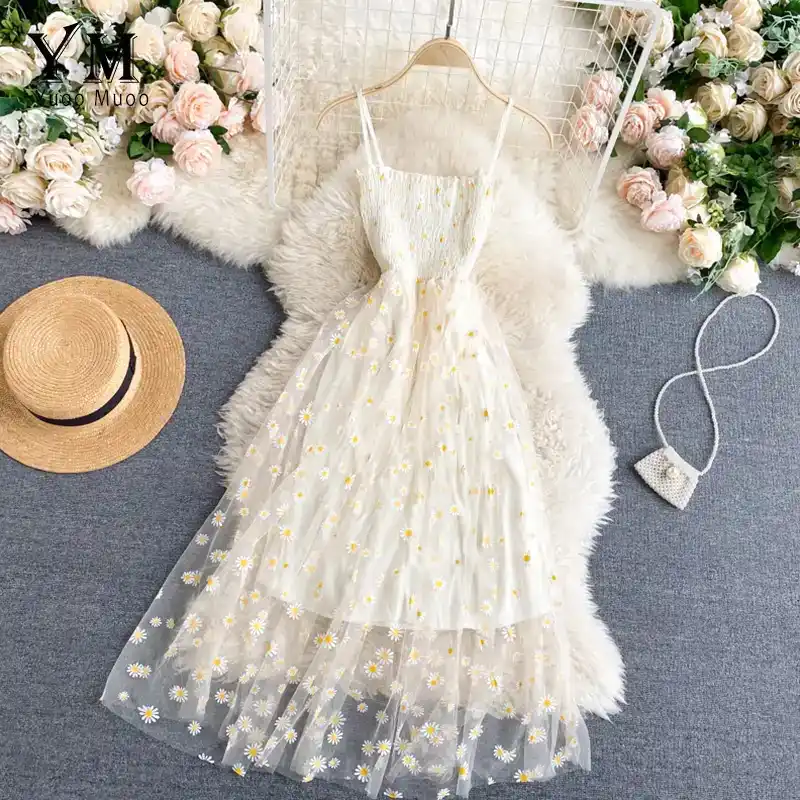 Vestido Blanco de Margaritas