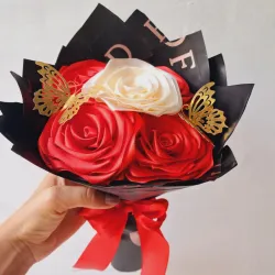 3 rosas