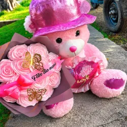 Osito y ramo rosa