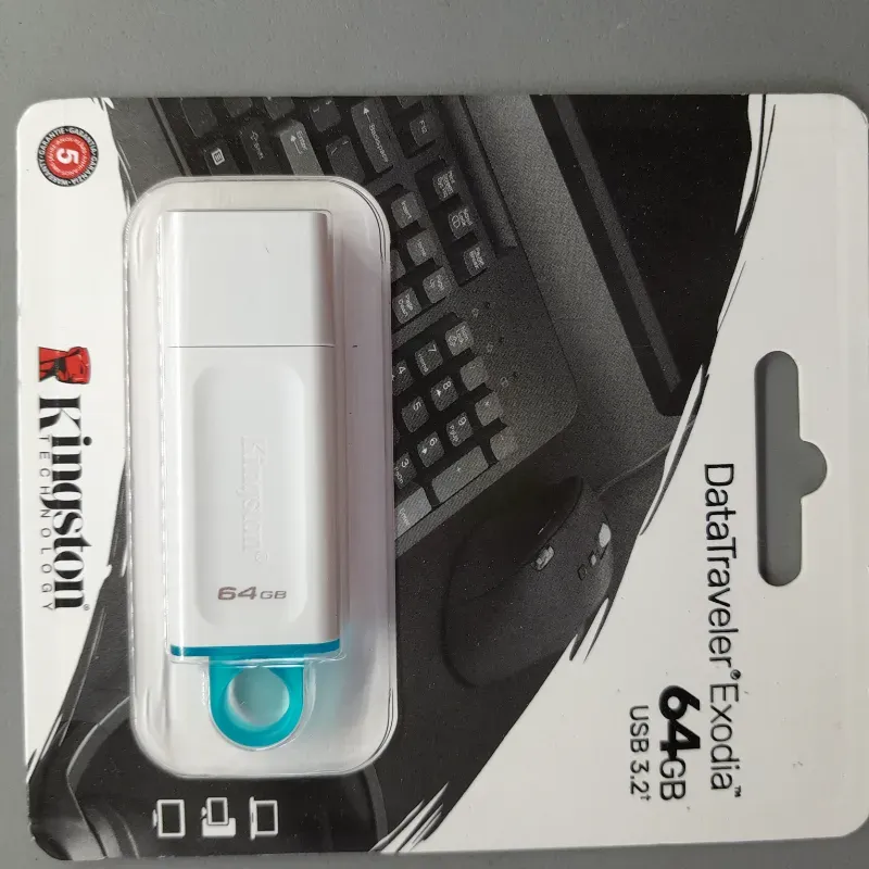 Memoria USB  de 64 GB Kingston 