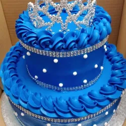 Cake corona de dos pisos 