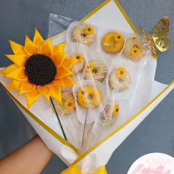 Ramo de minidonas con flor eterna 