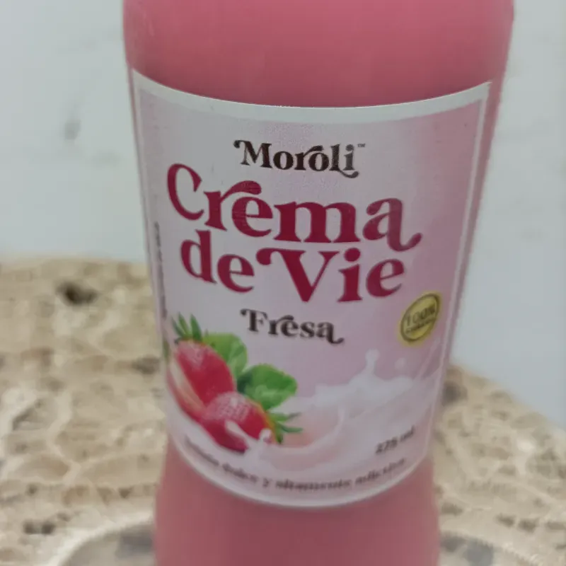 Bombón relleno con (crema de Vie sabor 🍓) (para adultos)