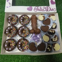 Donas y bombones variados