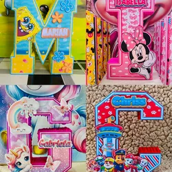 Inicial 3D con nombre y adornos 2D  