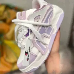 Disponible el #38-39-40-41