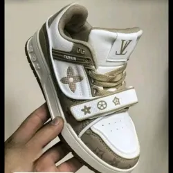 Disponible los #:36-37-38-39