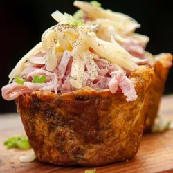 Tostones Relleno de Jamón y Queso Blanco